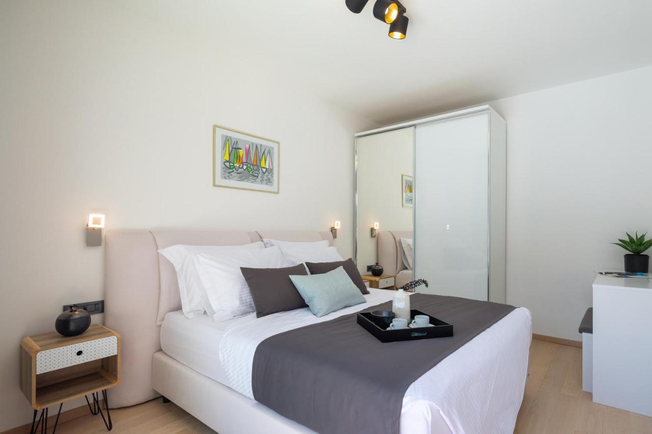 Villa Dm Vodice Esterno foto
